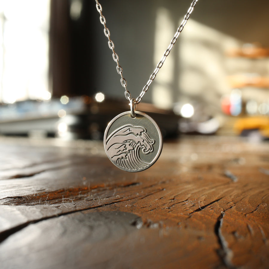 The Wave Necklace
